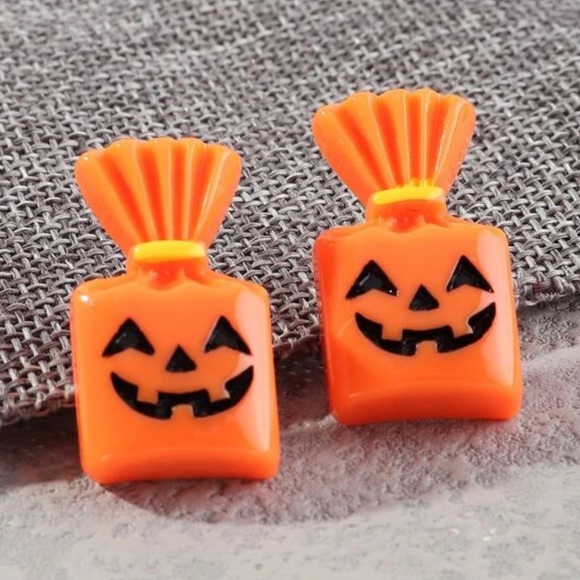 Trick or Treat Candy Bag Orange Pumpkin earrings - Picture 2 of 6